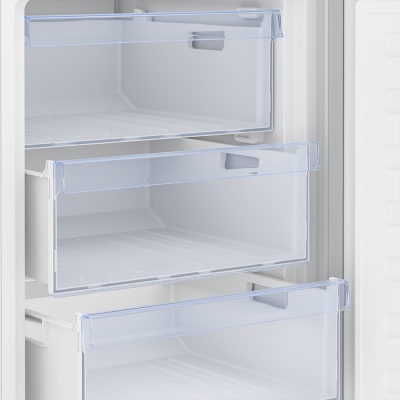 Beko Freestanding Combi Fridge Freezer Silver CSG4582S