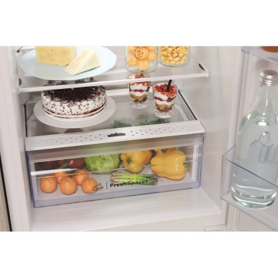 Indesit Integrated Fridge Freezer E IB 150502 D UK 