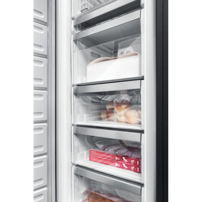 Whirlpool Integrated Upright Freezer AFB18432