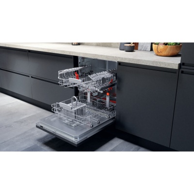 Hotpoint Fully Integrated Dishwasher HIC 3C26 W UK N